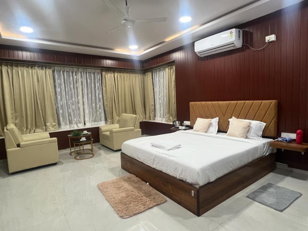 Beach Town Hotel Visakhapatnam Esterno foto